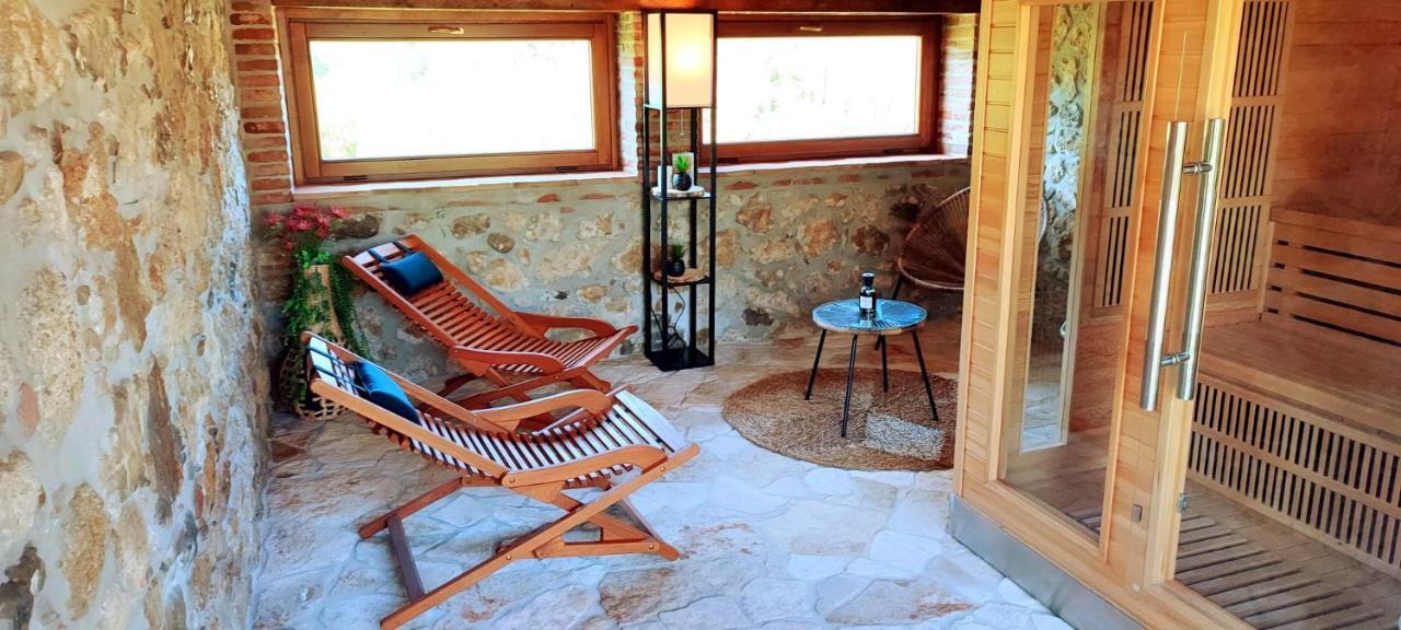 Casale Al Lago Con Piscina E Sauna Corbara  Экстерьер фото
