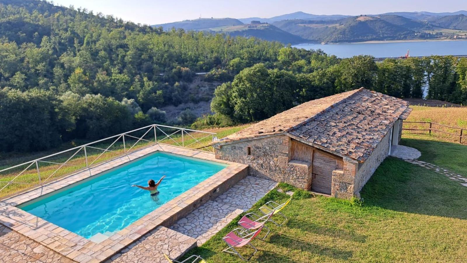Casale Al Lago Con Piscina E Sauna Corbara  Экстерьер фото